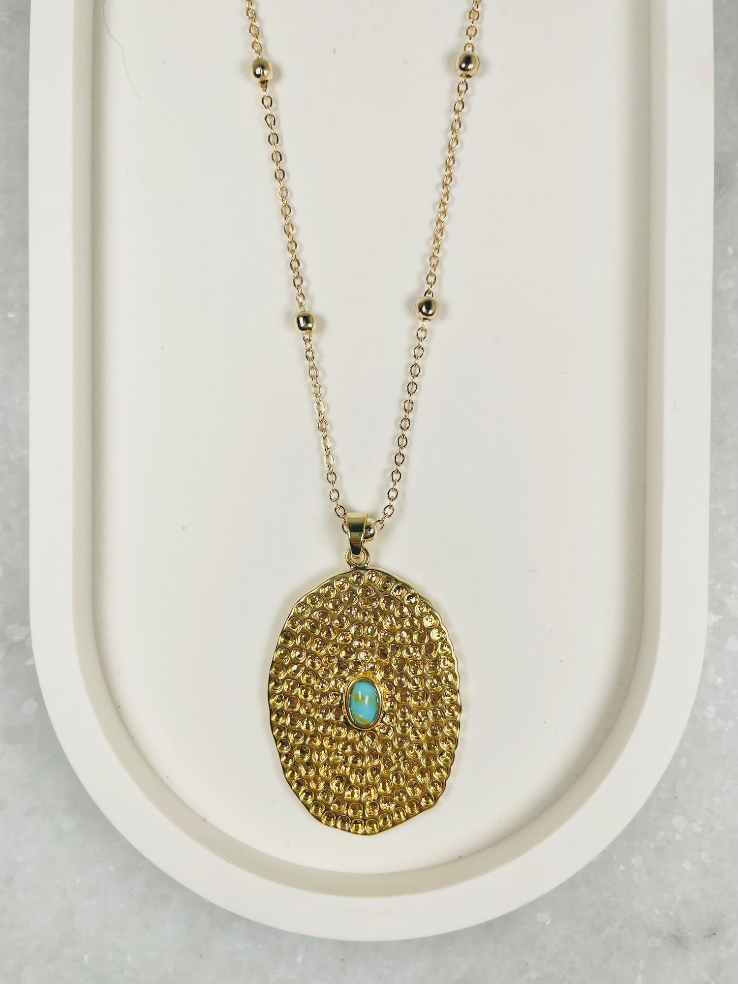 Turquoise medalion pendant